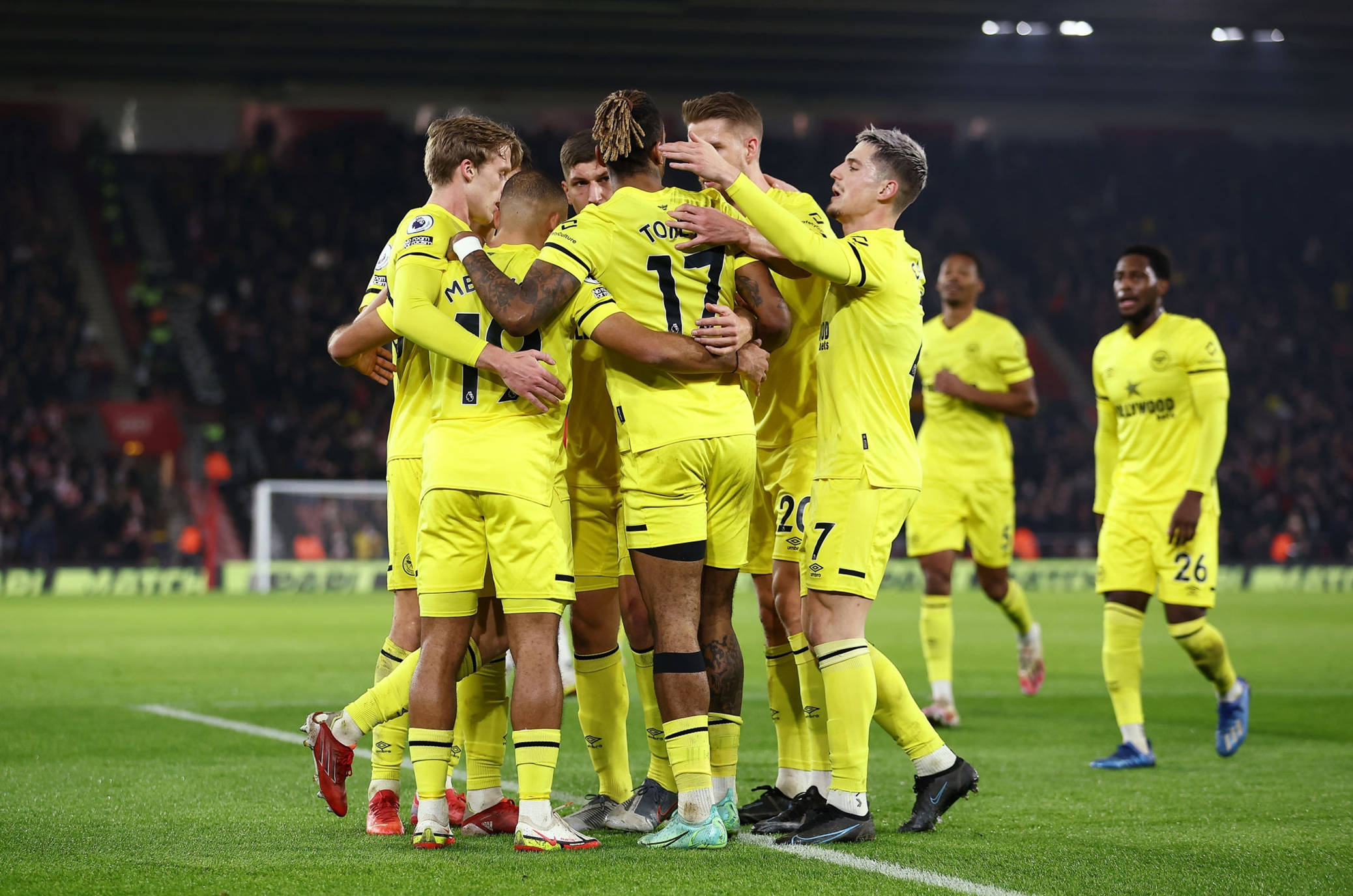 仅展现了两 仅展现了两